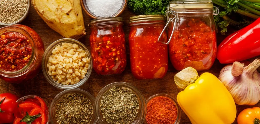 Основы маринадов: как приготовить вкусные и безопасные заготовки